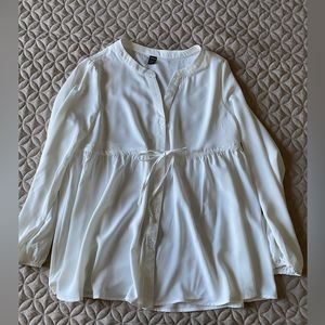 SHEIN Maternity. Size Medium. Cream blouse.